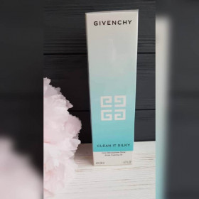 Givenchy Clean It Silky Divine Cleansing Oil Очищающее масло для лица